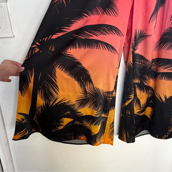 Revolve Retrofete Delia in Sunset Palm, size XXS - Picture 7 of 10